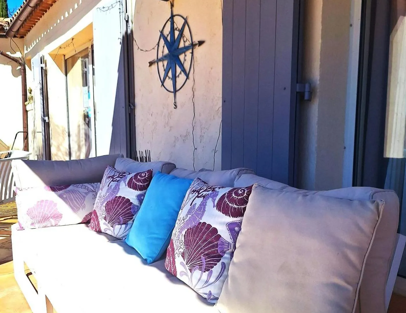 Villa Des Delices Grimaud Bed & Breakfast