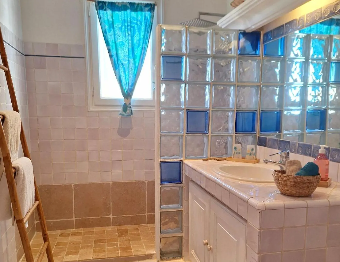 Bed & Breakfast Villa Des Delices Grimaud