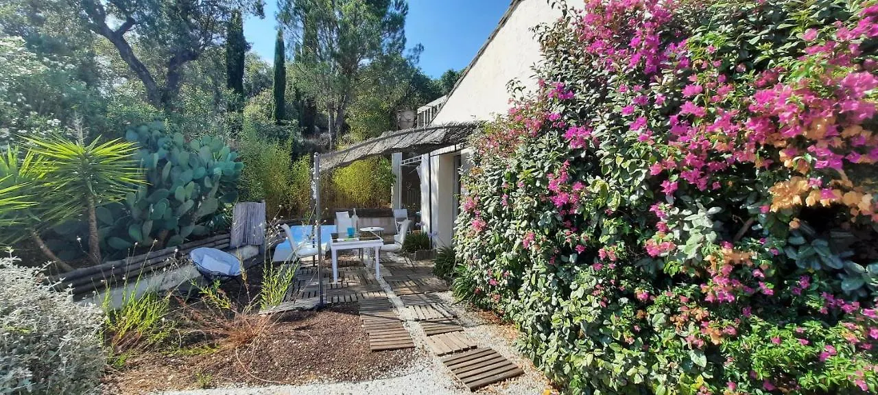 Villa Des Delices Grimaud Bed & Breakfast